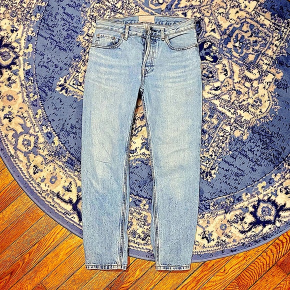 Everlane Denim - Everlane High Rise Cheeky Straight Jean